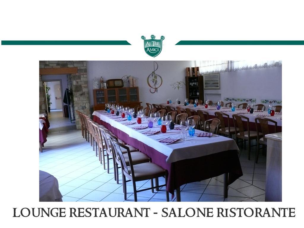 Trattoria Locanda Ai Tre Amici Mortegliano Eksteriør bilde